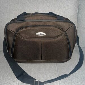 Dockers Duffle Overnight Carry On Travel Weekend Bag Brown Shoulder Strap